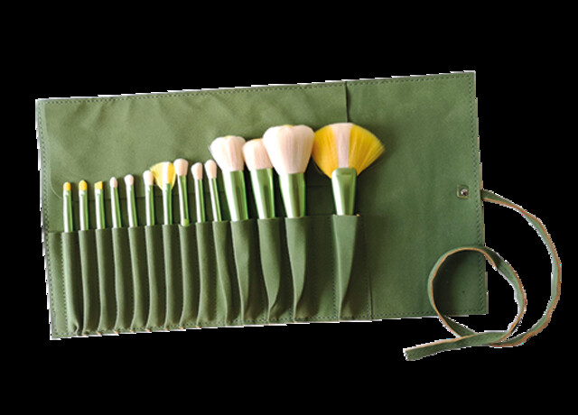 16/10 - MAKE-UP IN FARMACIA